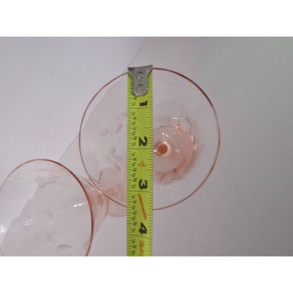 Set Of 2 Pink Etched Depression Floral Wine Glasses - Picture 5 of 6